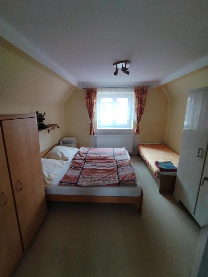 Apartman Se Zahradou คาร์นอฟ ภายนอก รูปภาพ